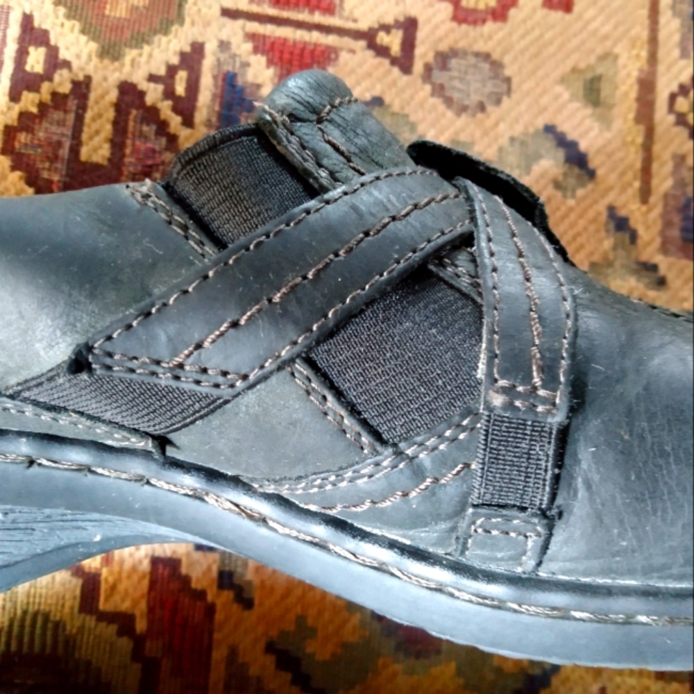 Clarks Artisan Leather Slip On Loafer - image 5